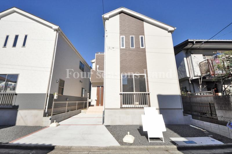 Local photos, including front road. Local (September 2013) Shooting