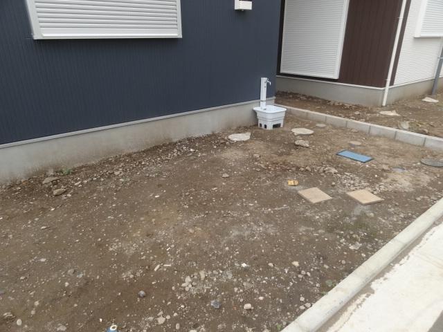 Parking lot. Local (07 May 2013) Shooting