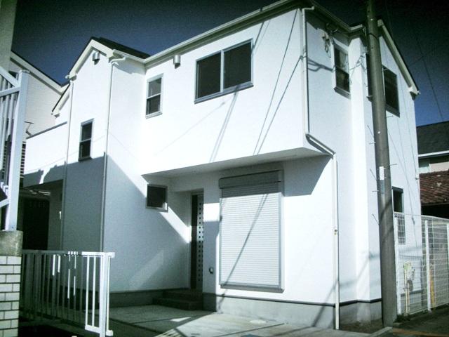 Local appearance photo. Local (11 May 2013) Shooting