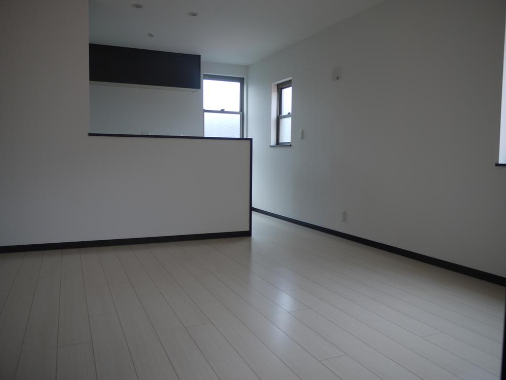 Living. Local (12 May 2013) Shooting