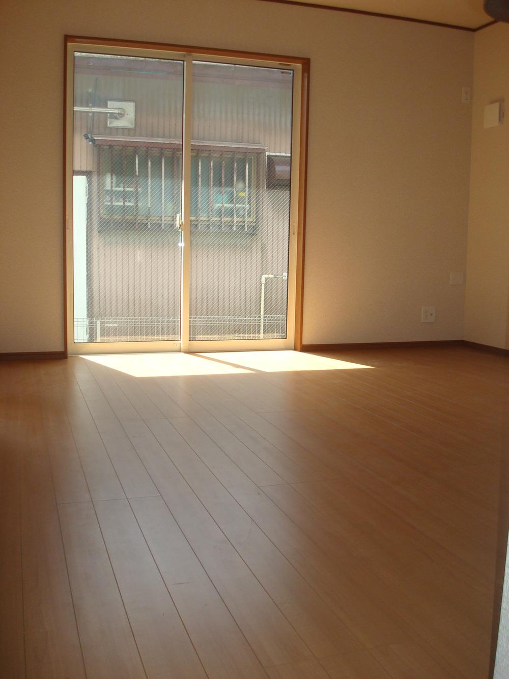 Living. Indoor Building 2 (September 2013) Shooting