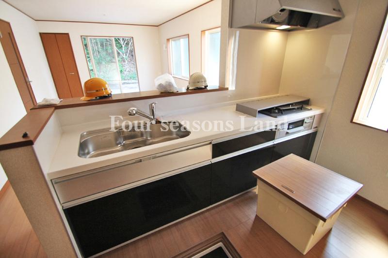 Kitchen. Indoor (September 2013) Shooting Building 3