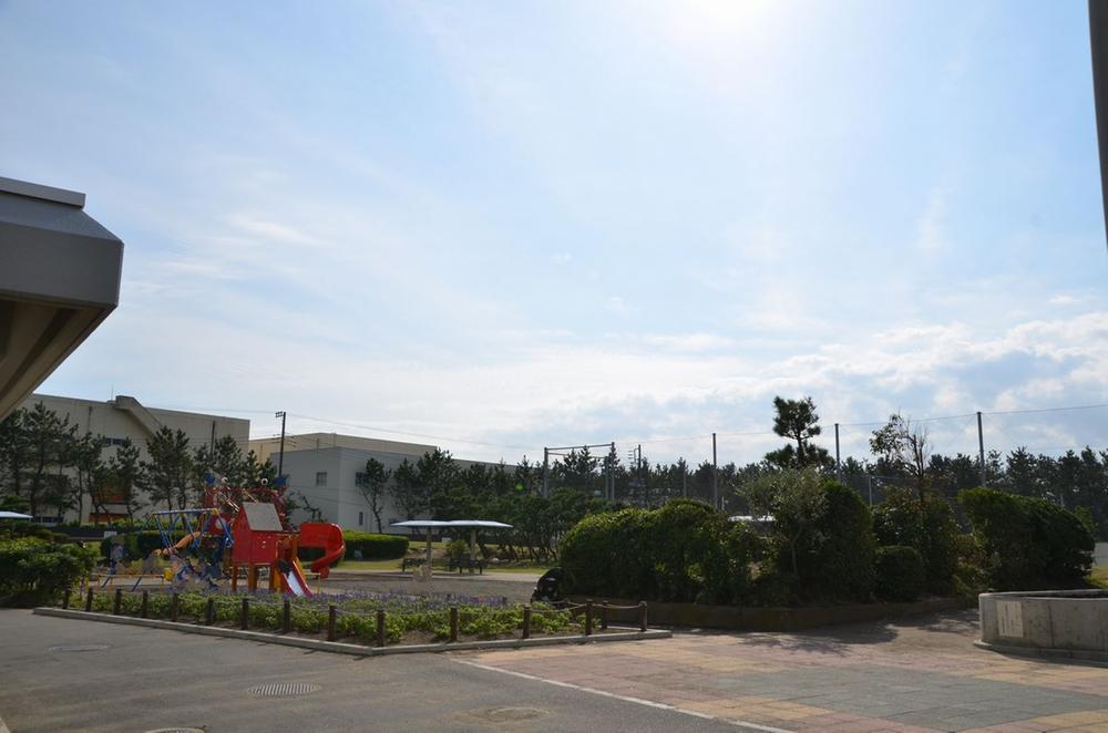 park. 984m until Shiomidai park