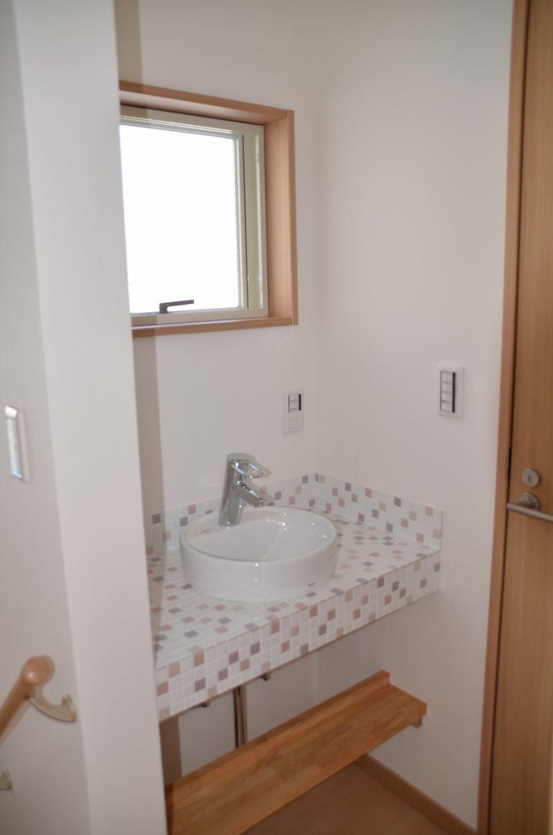 Wash basin, toilet. On the second floor toilet next to, Stylish washbasin! ! 