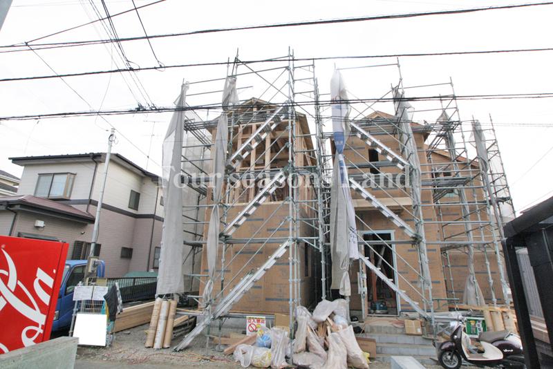 Local appearance photo. Local (12 May 2013) Shooting