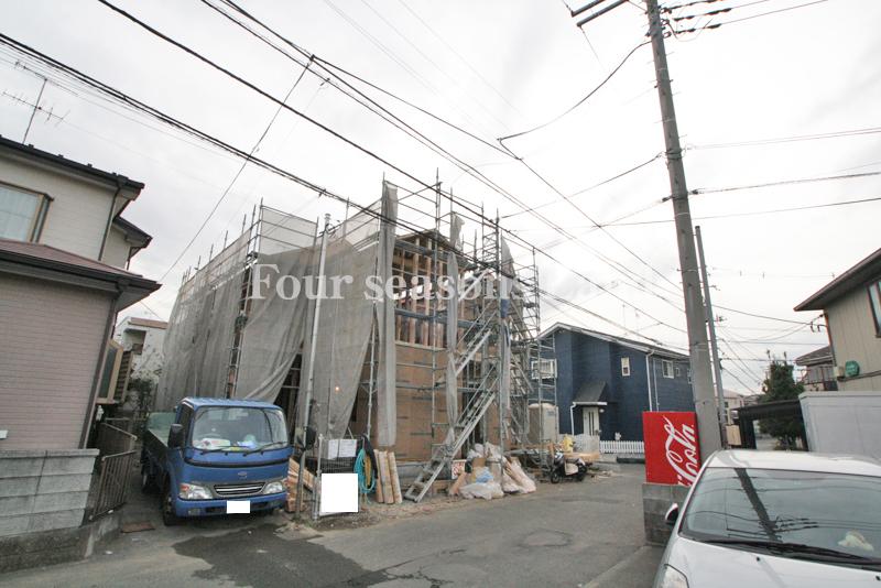 Local appearance photo. Local (12 May 2013) Shooting