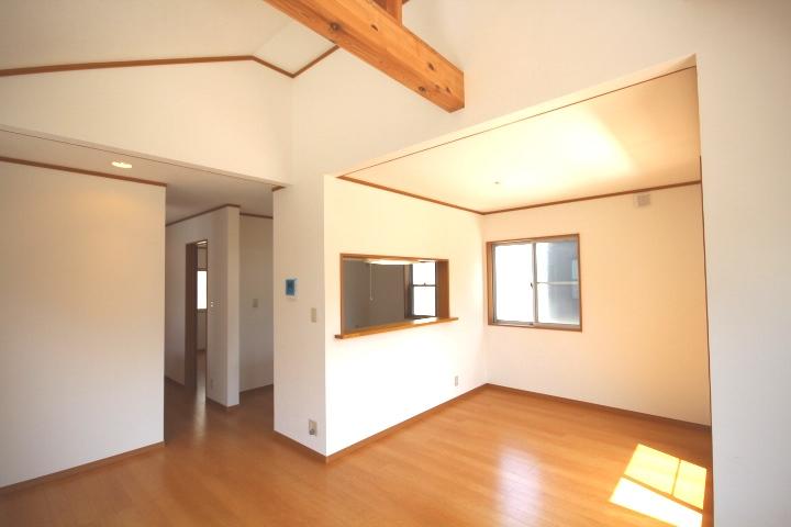 Living. Room (August 2013) Shooting C Building