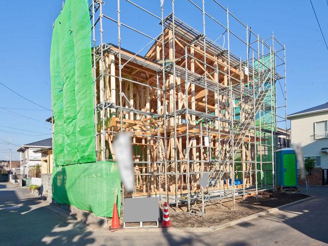 Local appearance photo. Local (12 May 2013) Shooting