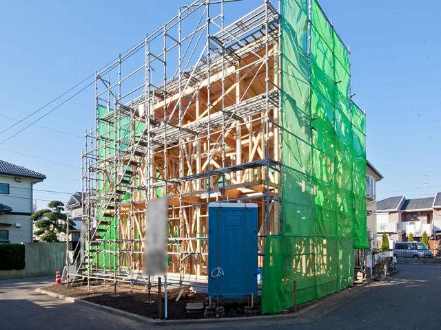 Local appearance photo. Local (12 May 2013) Shooting