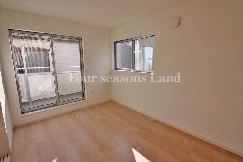 Non-living room. Indoor (11 May 2013) Shooting