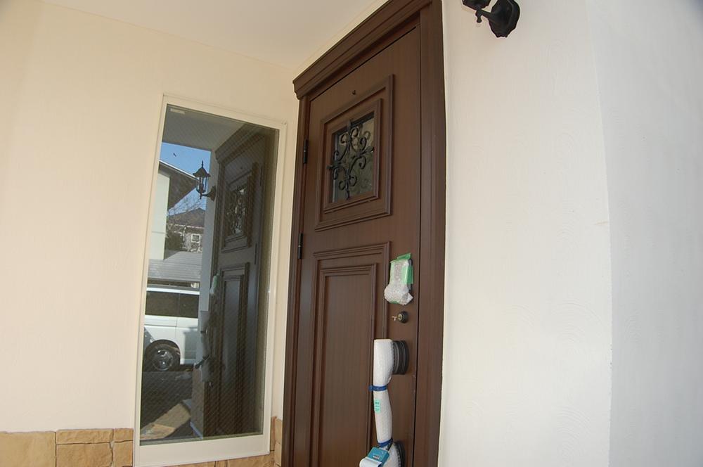 Entrance. Local (March 2013) Shooting