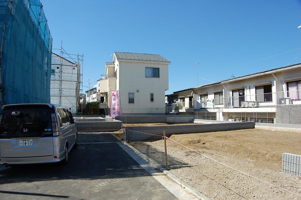 Local appearance photo. Local (10 May 2013) Shooting