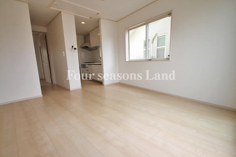 Living. Indoor (July 2013) Shooting