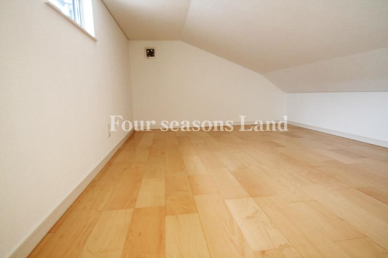 Other introspection. Indoor (July 2013) Shooting loft