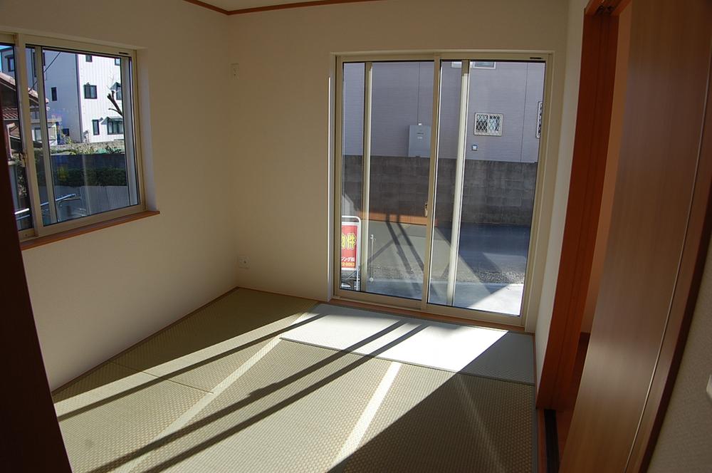 Non-living room. Local (11 May 2013) Shooting