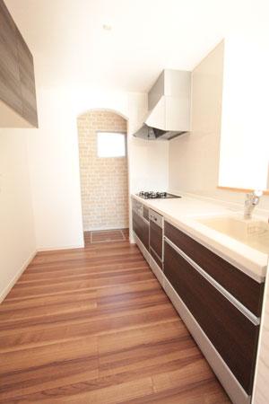 Kitchen. Indoor (11 May 2013) Shooting