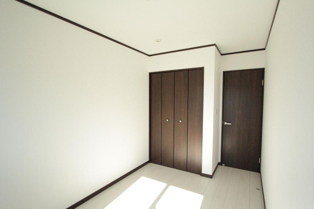 Non-living room. Indoor (11 May 2013) Shooting