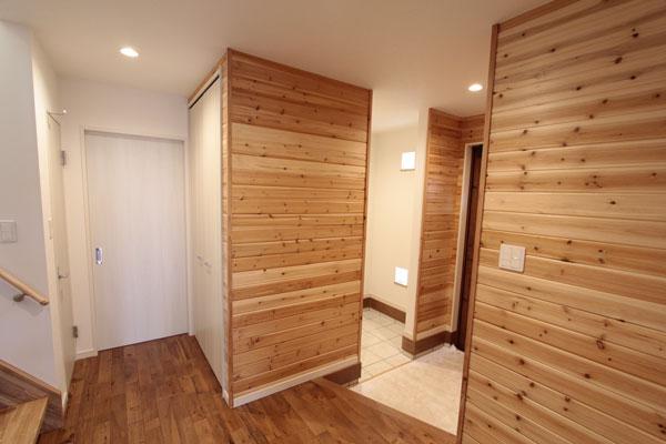 Entrance. Local (May 2013) Shooting