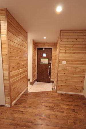 Entrance. Local (May 2013) Shooting