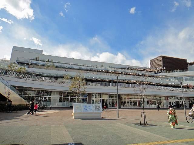 Shopping centre. 1800m to Terrace Mall Shonan