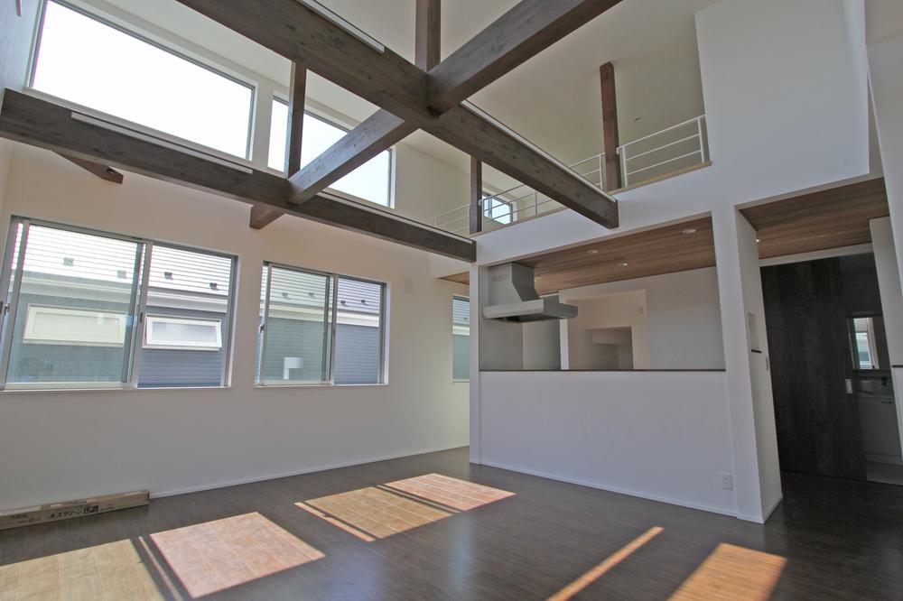 Same specifications photos (living). Interior construction results