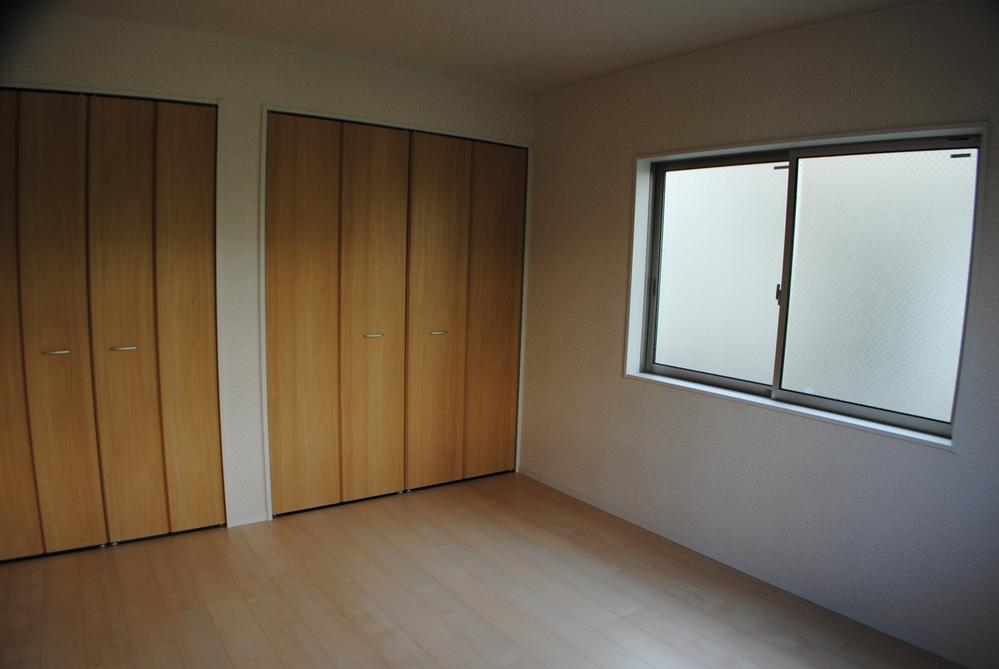 Non-living room. Indoor (12 May 2013) Shooting