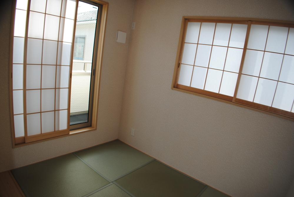 Non-living room. Indoor (12 May 2013) Shooting