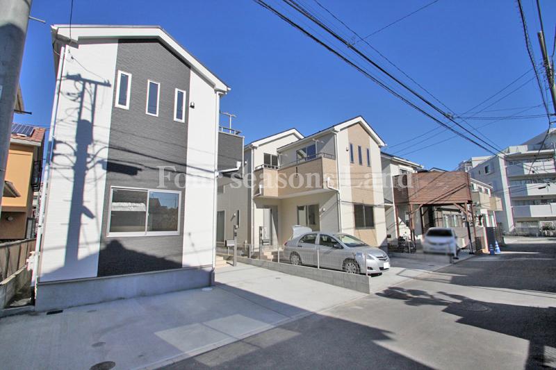 Local photos, including front road. Local (11 May 2013) Shooting 2 ・ Building 3