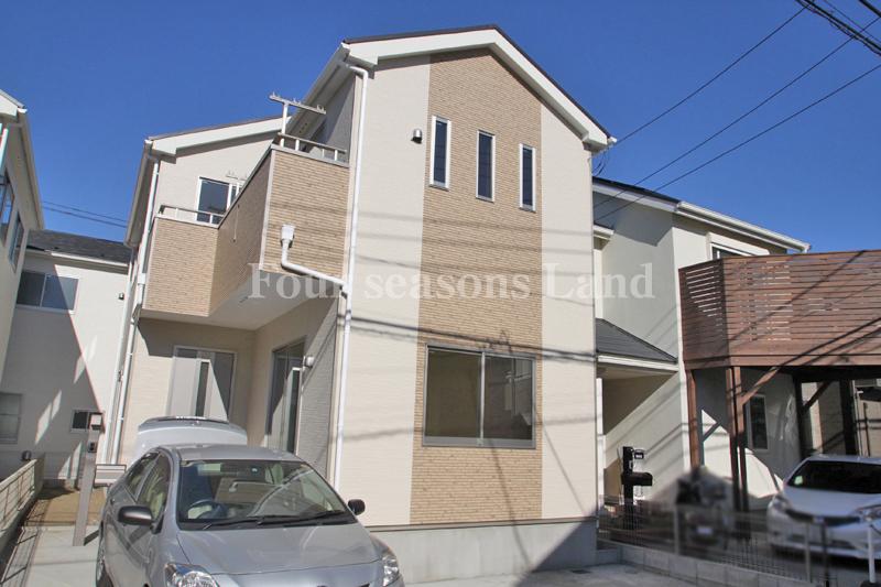 Local appearance photo. Local (11 May 2013) Shooting Building 3