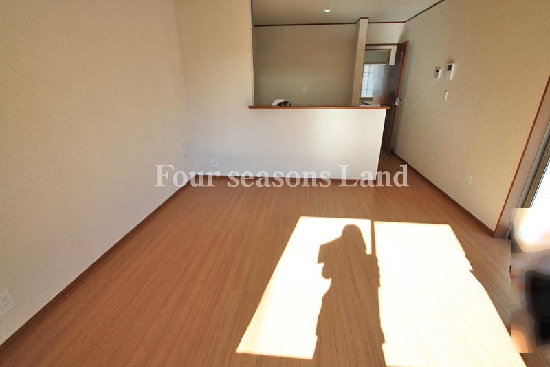 Living. Indoor (11 May 2013) Shooting Building 2