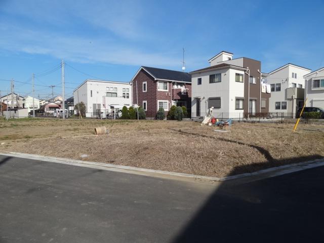 Local land photo. Local (12 May 2013) Shooting