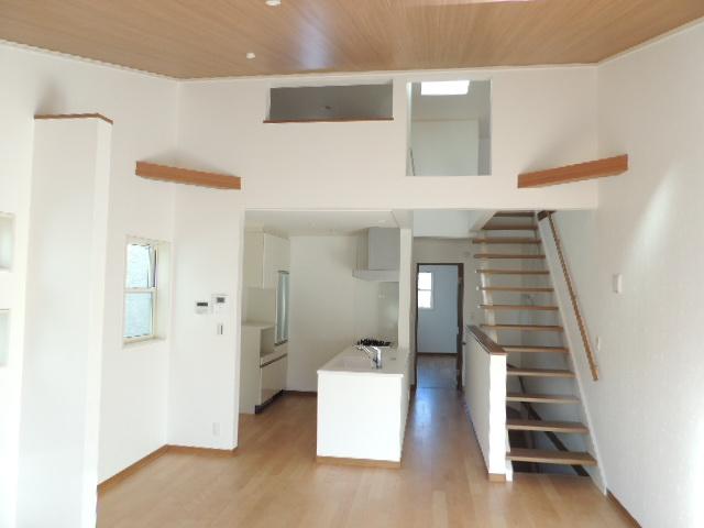 Living. Indoor (11 May 2013) Shooting