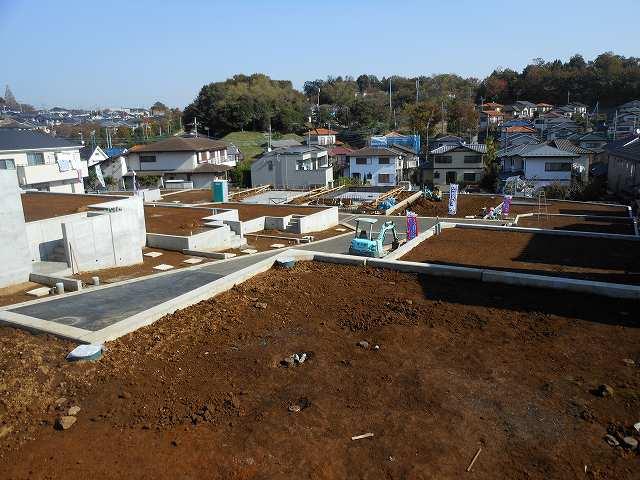 Local photos, including front road. Building work is scheduled for completion in 2014 of the end of March. this time, Is a ready-built houses 6 buildings sale.