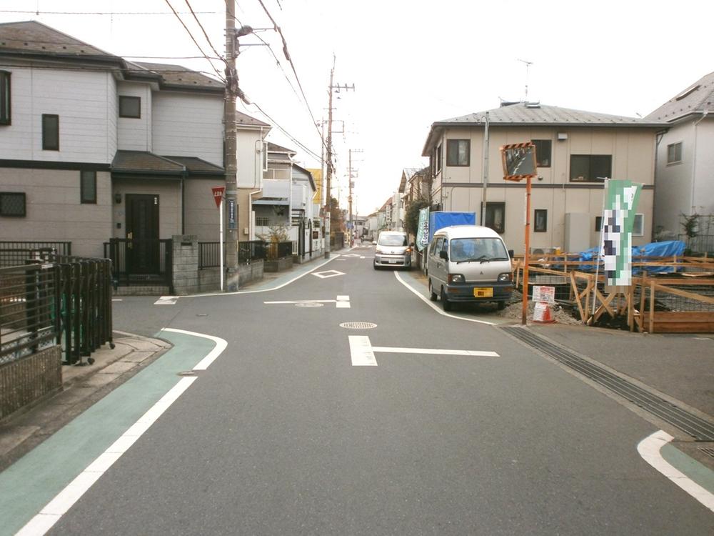 Local photos, including front road. Local (12 May 2013) Shooting