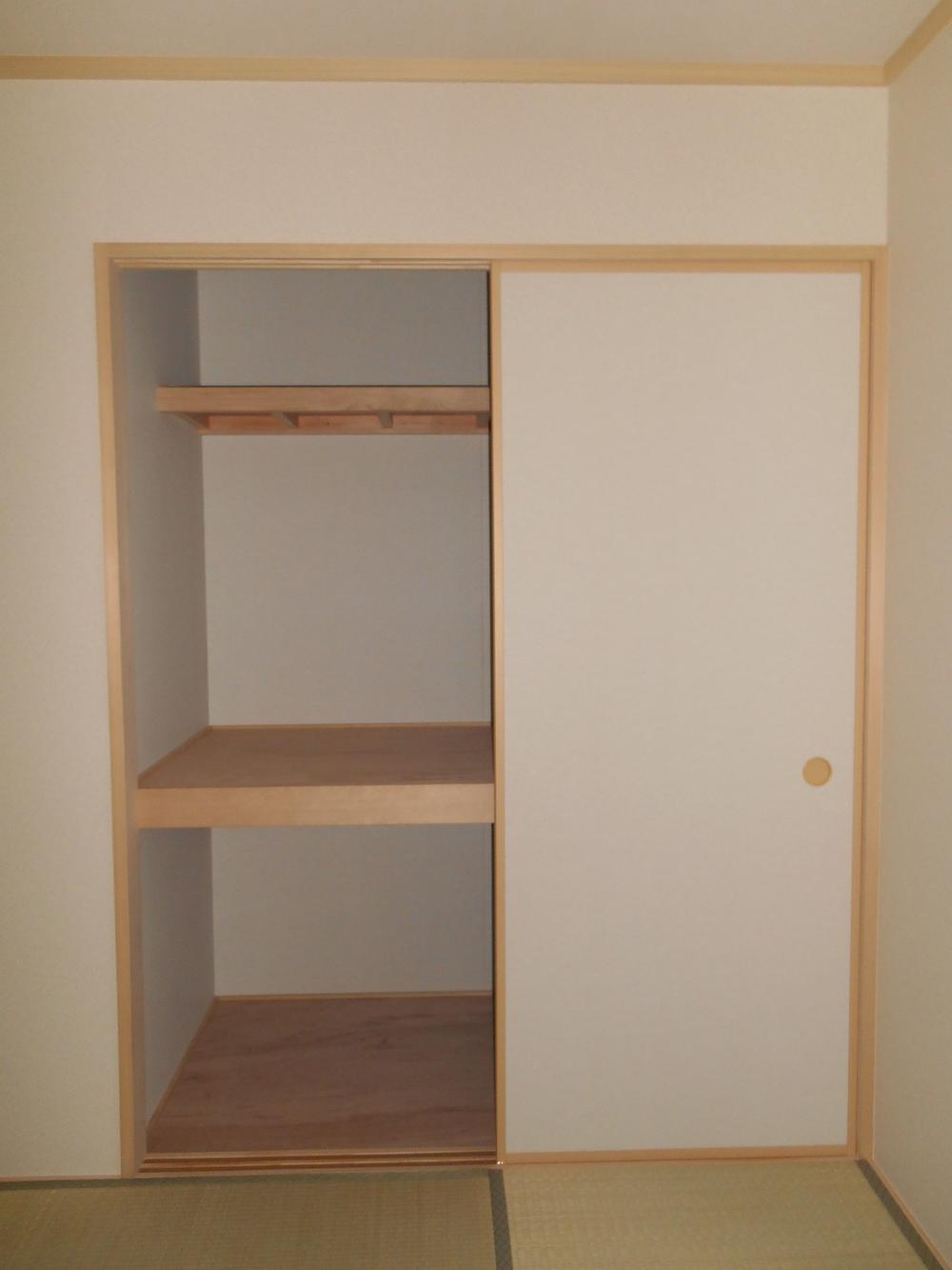 Receipt. Building 2: Japanese-style storage