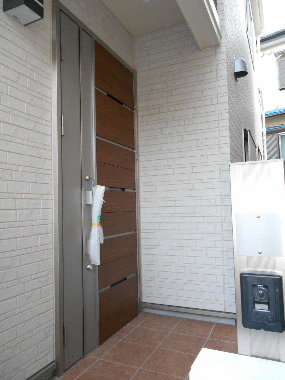 Entrance. Building 2