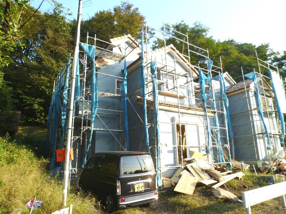 Local appearance photo. Local (11 May 2013) Shooting