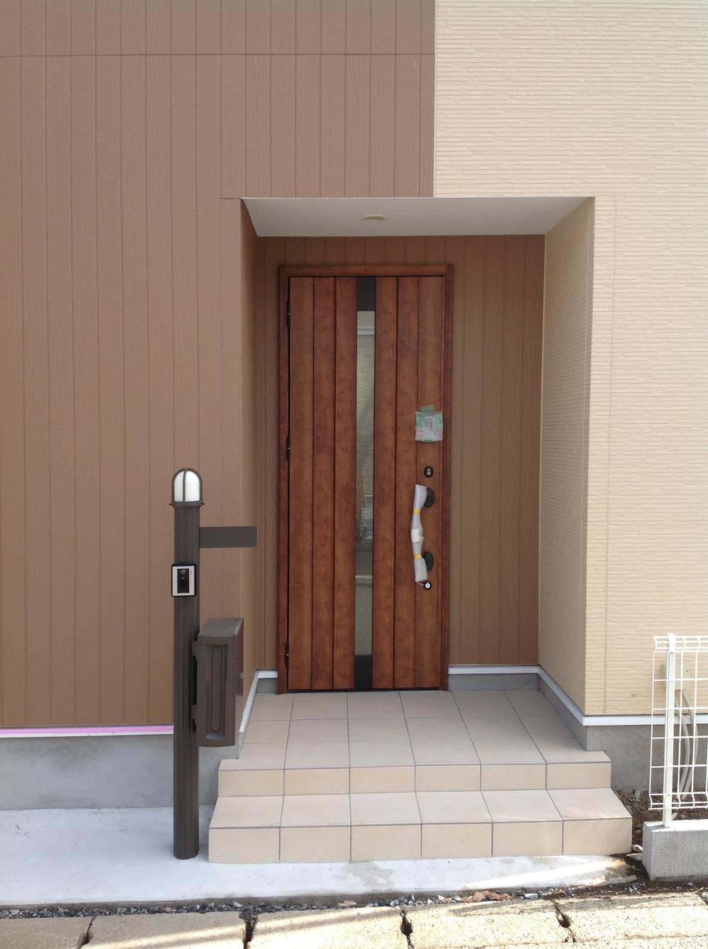 Entrance. Entrance (09 May 2013) Shooting