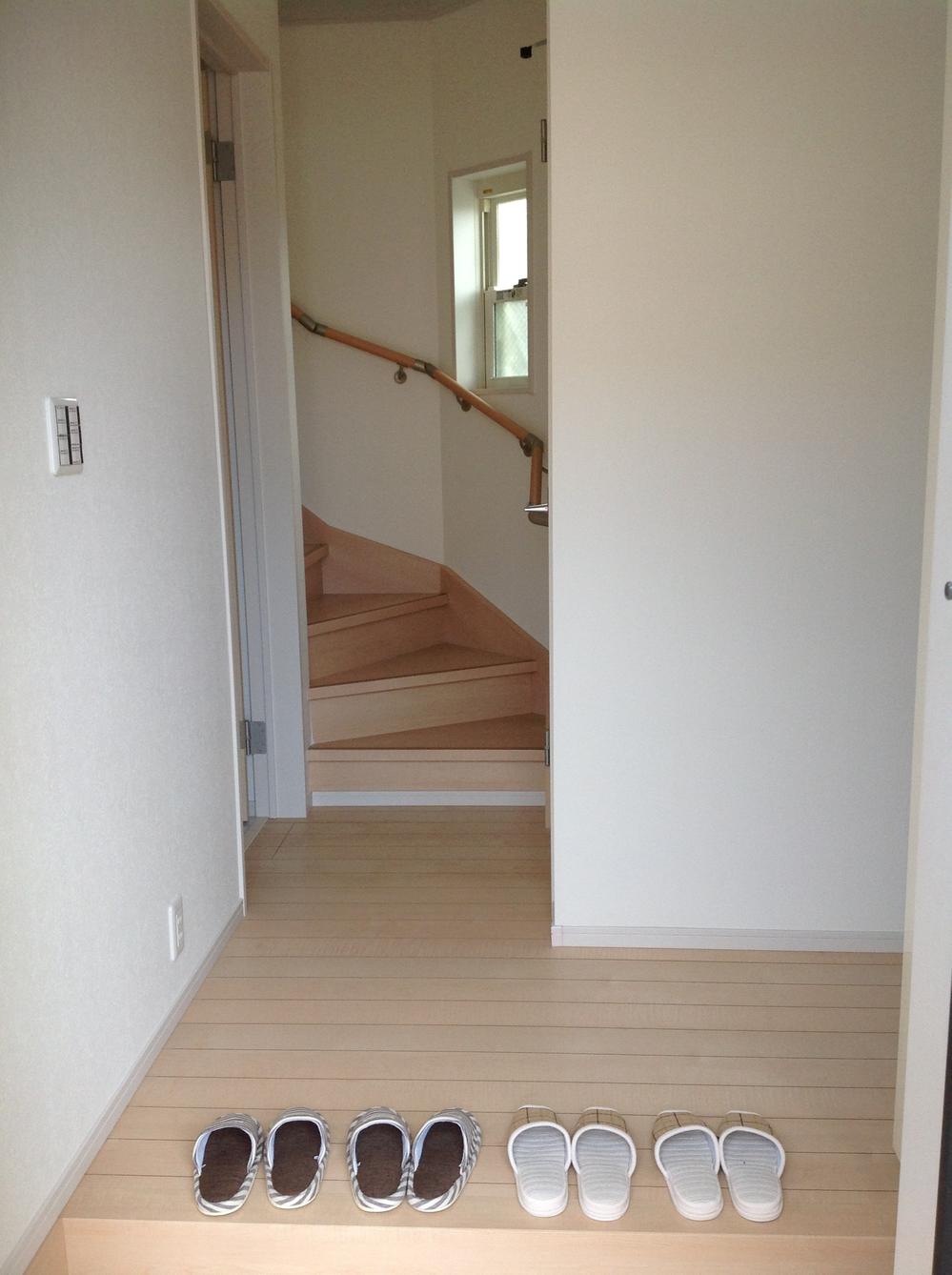 Entrance. Entrance (09 May 2013) Shooting