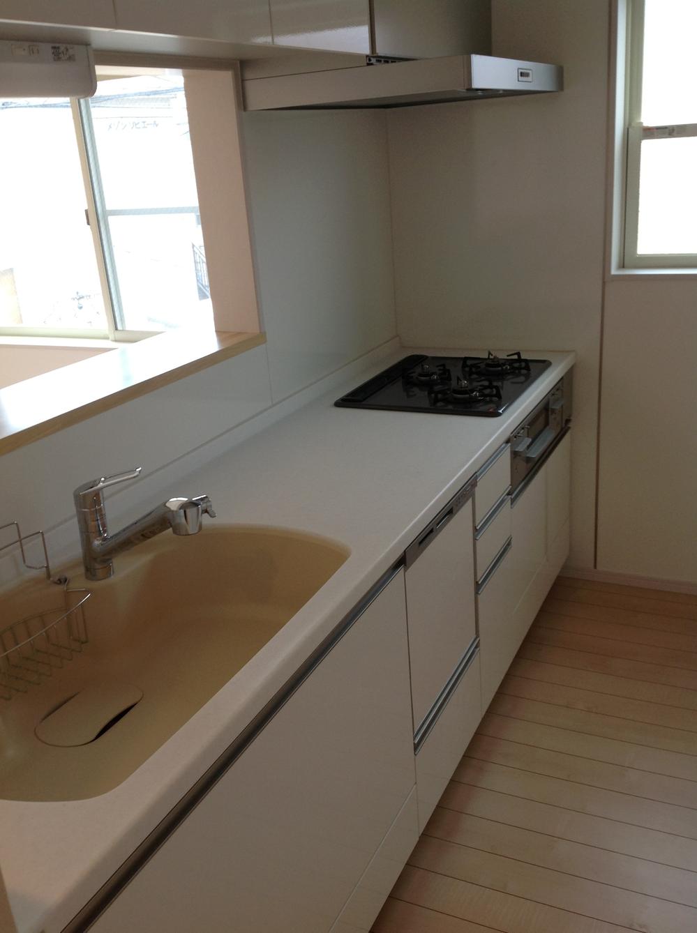 Kitchen. Kitchen (09 May 2013) Shooting