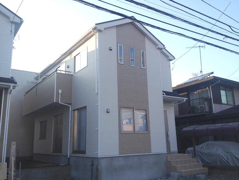 Local appearance photo. Building 2