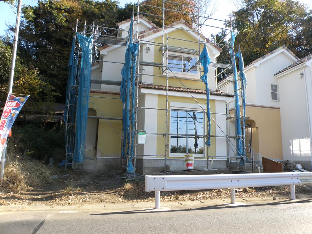 Local appearance photo. Local (12 May 2013) Shooting