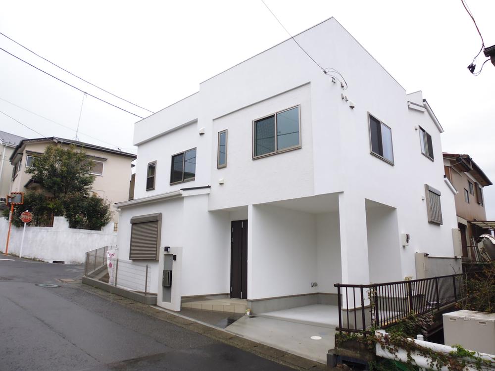 Local appearance photo. Local (11 May 2013) Shooting