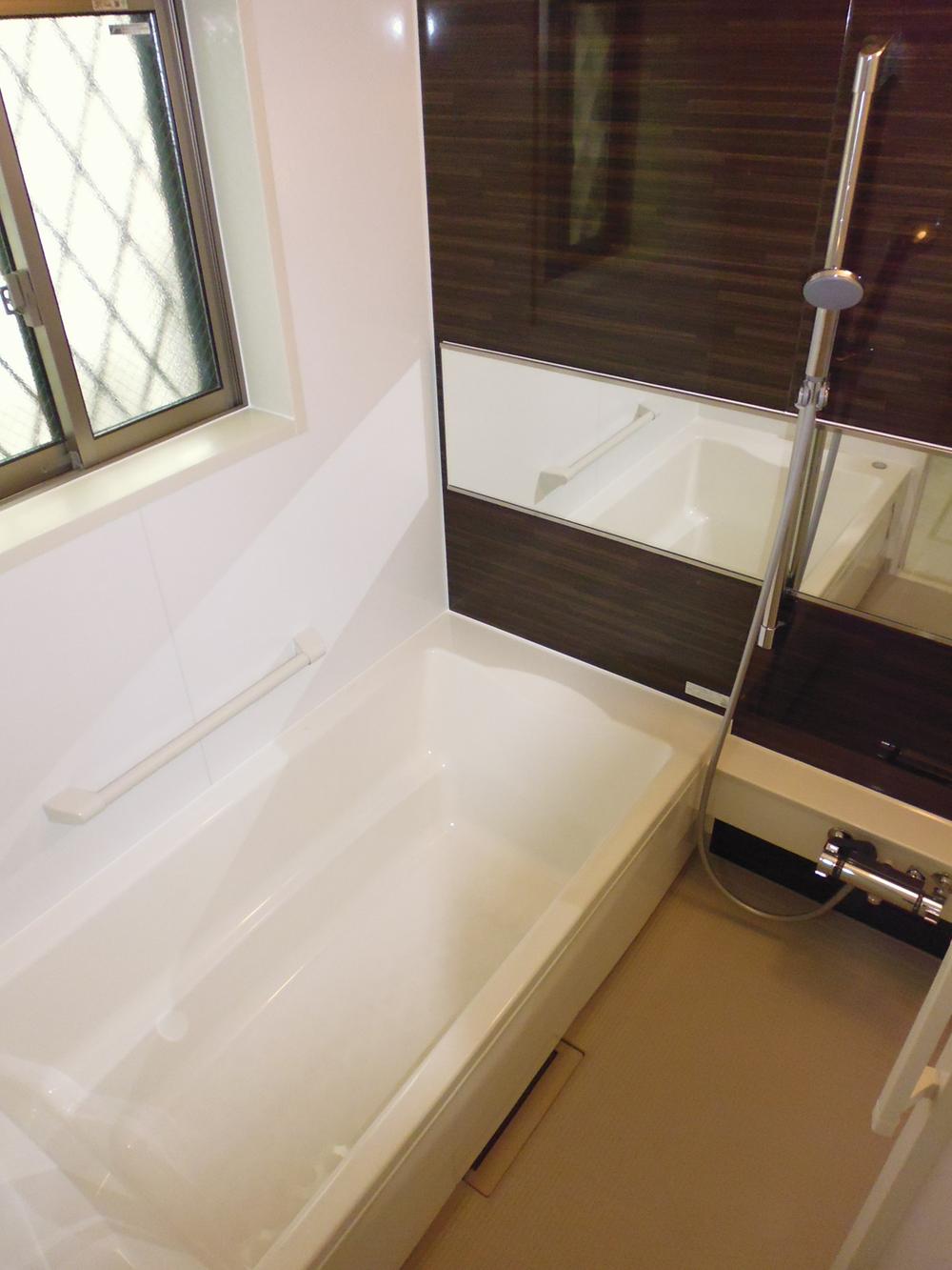 Bathroom. Indoor (11 May 2013) Shooting