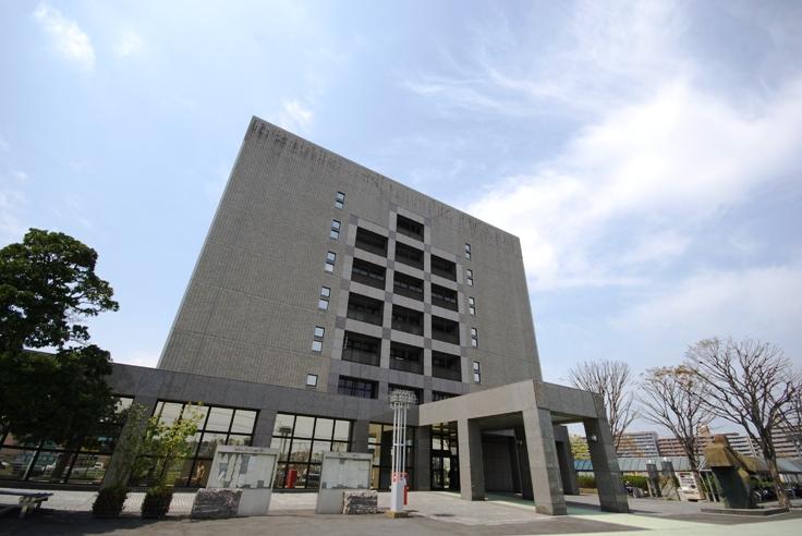 Government office. Ebina 1282m to city hall