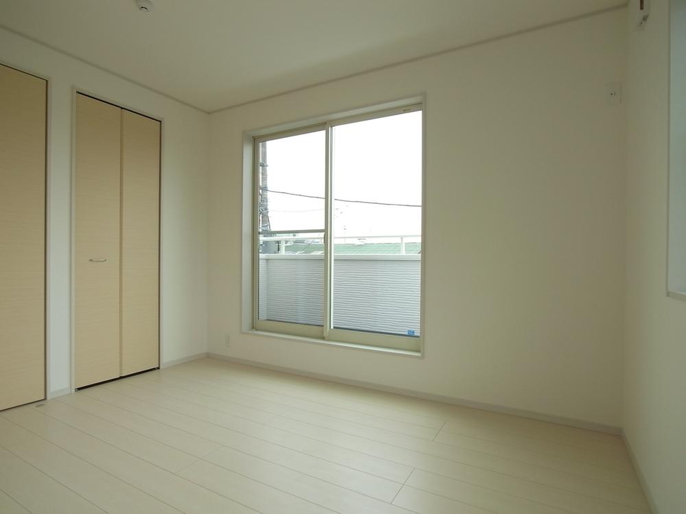 Non-living room. Same specifications Western style room