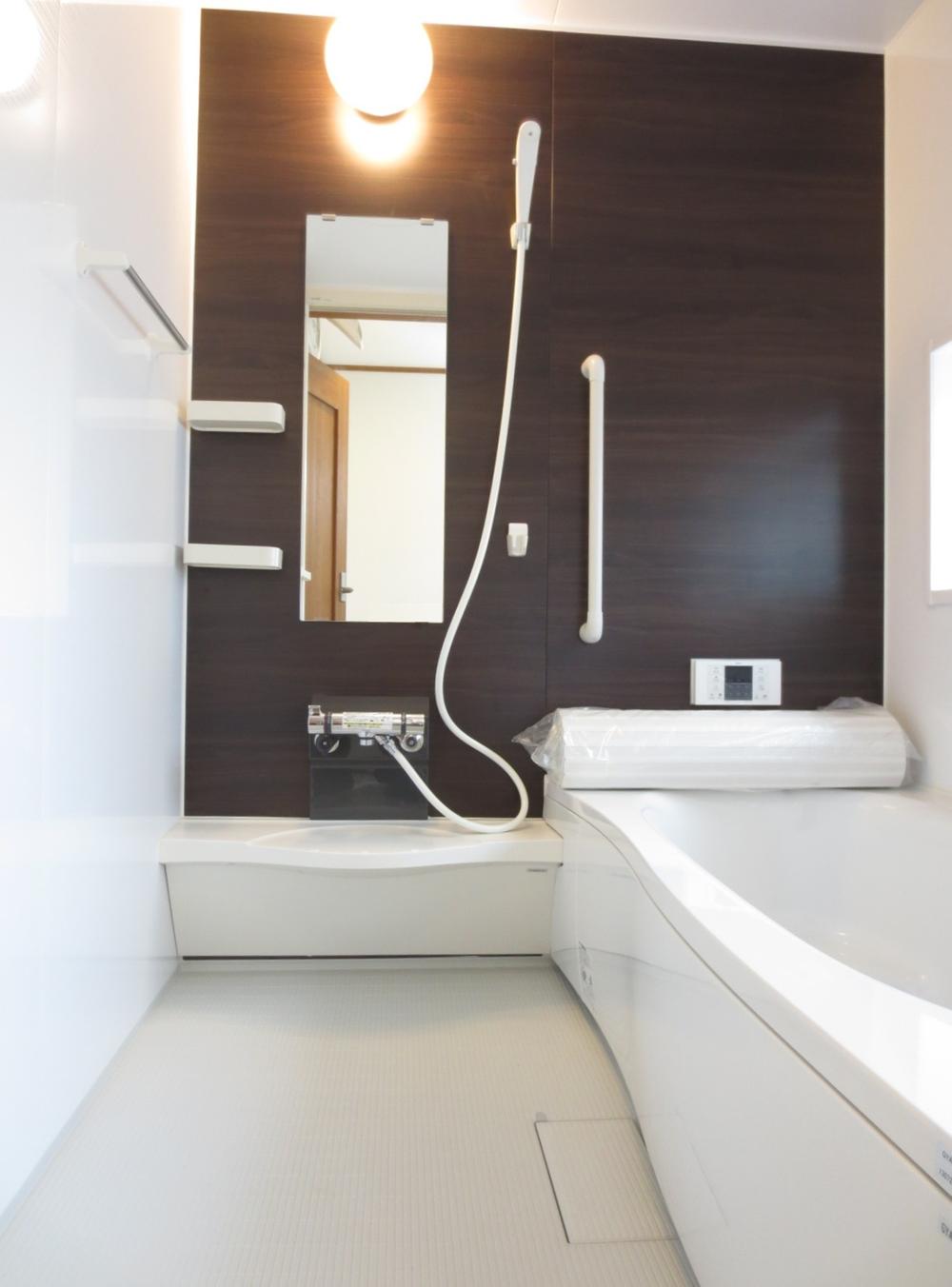 Bathroom. 1 Building