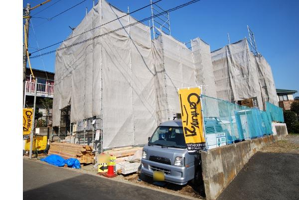 Local appearance photo. Local (12 May 2013) Shooting