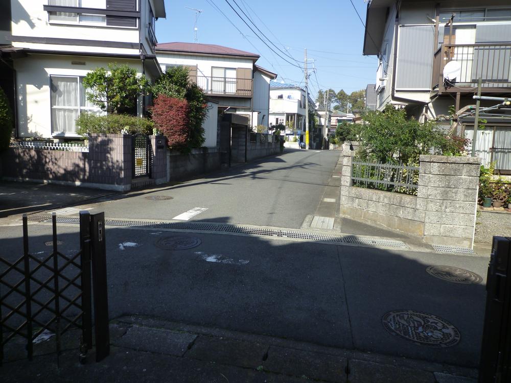 View photos from the local. Local (12 May 2013) Shooting