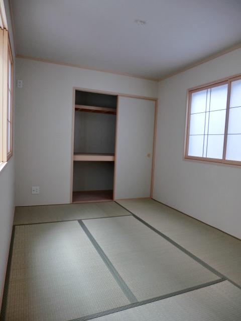 Non-living room. Interior (October 2013) Shooting